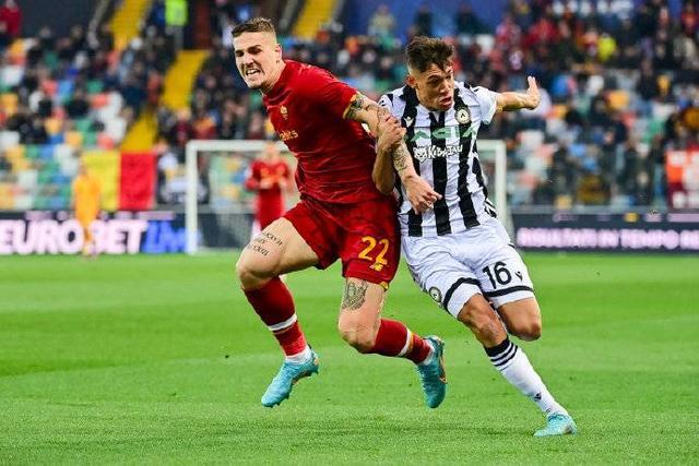  多特蒙德,防守端连续犯错被弱旅逼平失去领跑位置